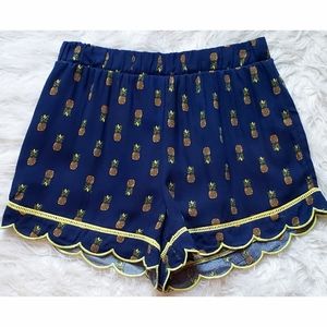 (NWOT) Francesca’s Pineapple Blue Neon Yellow Scalloped Shorts
